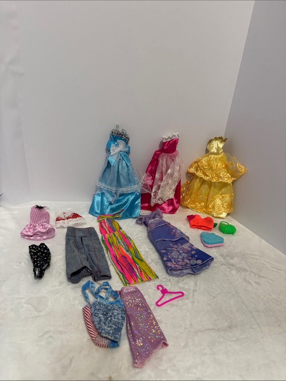 Princess, Barbie, and doll clothes different size lot of 15 pieces